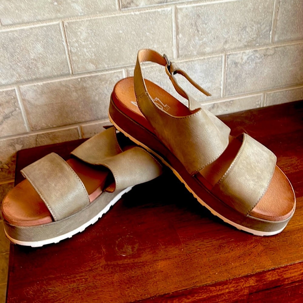 Miz Mooz sandals